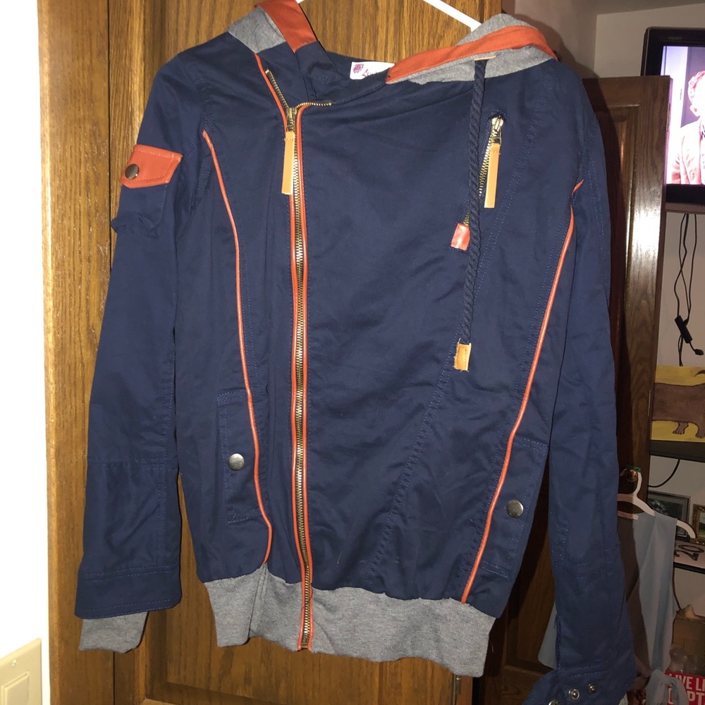 Diagonal zip jacket